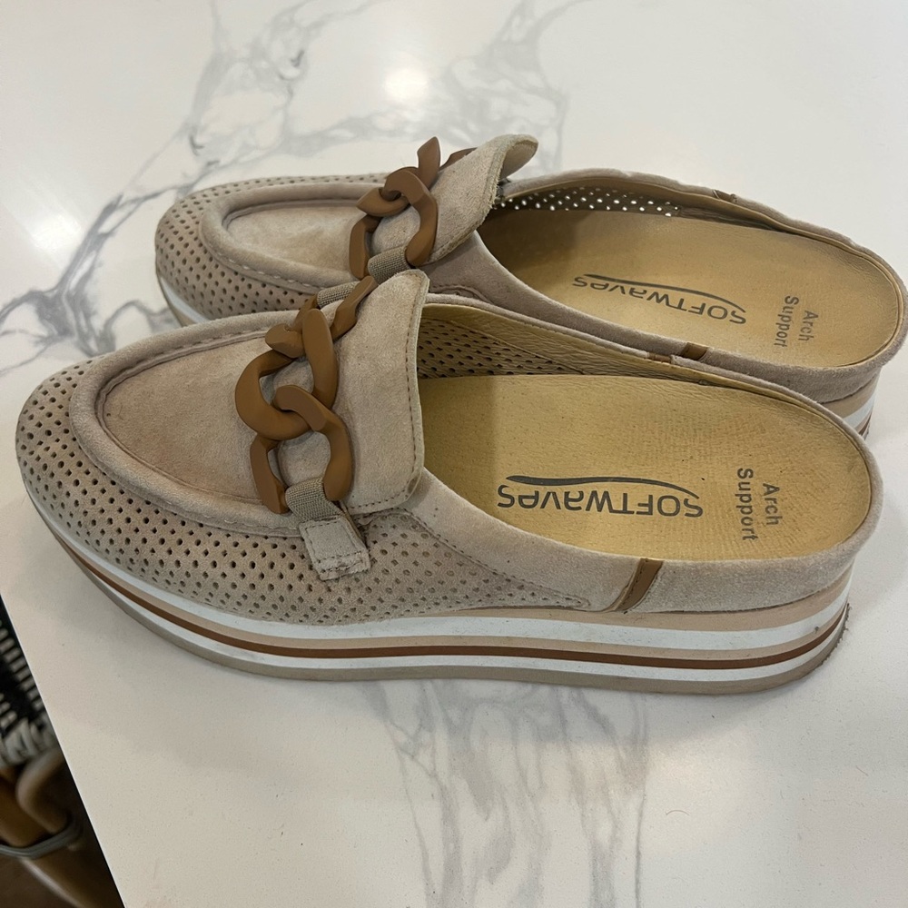 Softwaves Women's Tan Perforated Mules